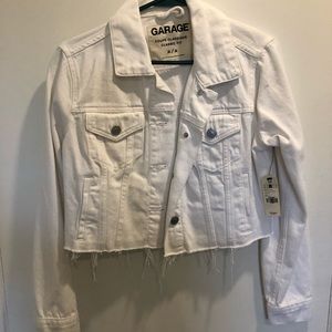 White denim jacket, cropped
